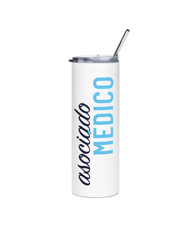 White stainless steel tumbler with a straw and lid, printed with "asociado" in navy script and "MEDICO" in light blue block letters running vertically.